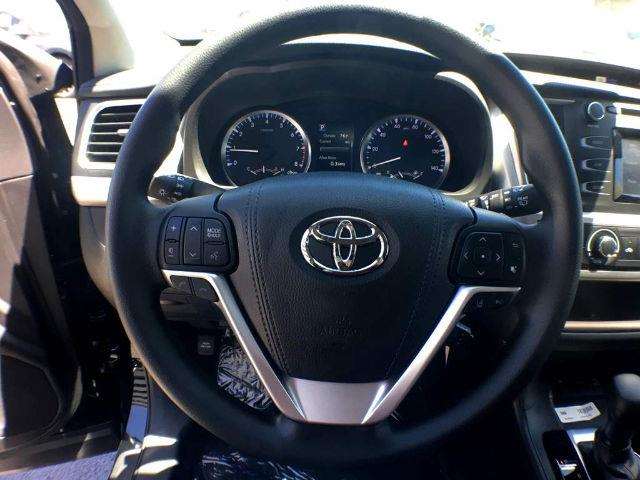 Toyota Highlander 2017 photo 29